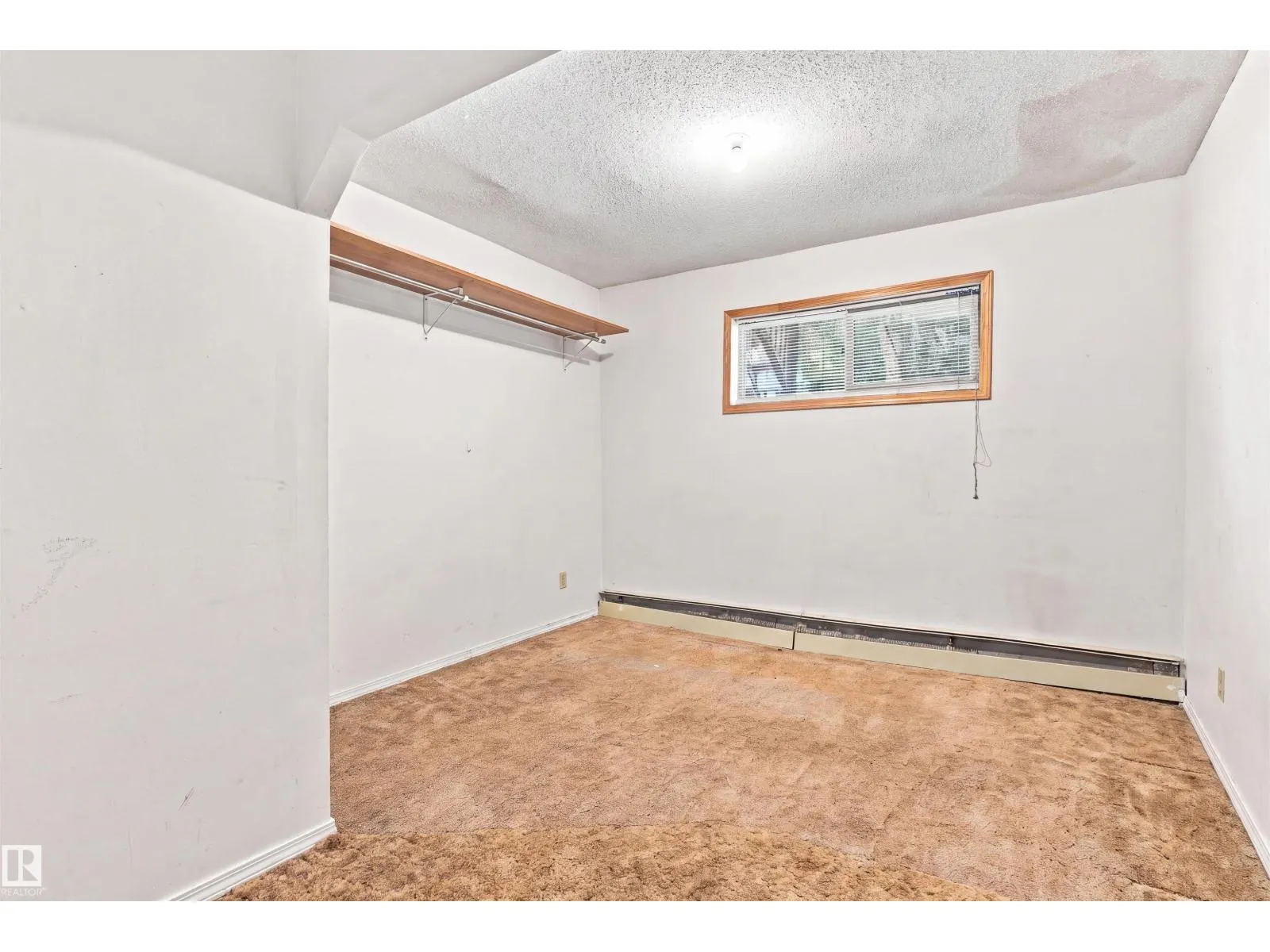 11111 81 AV NW