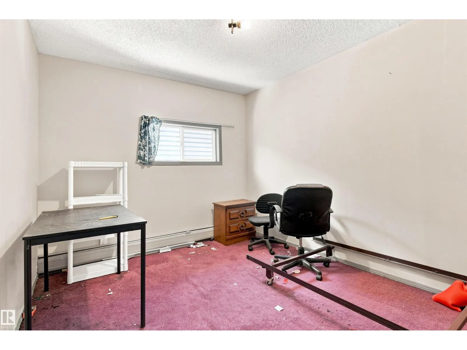 11111 81 AV NW
