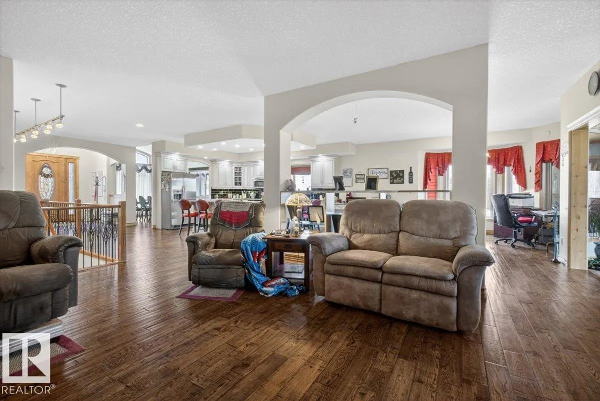 57 LONGVIEW DR