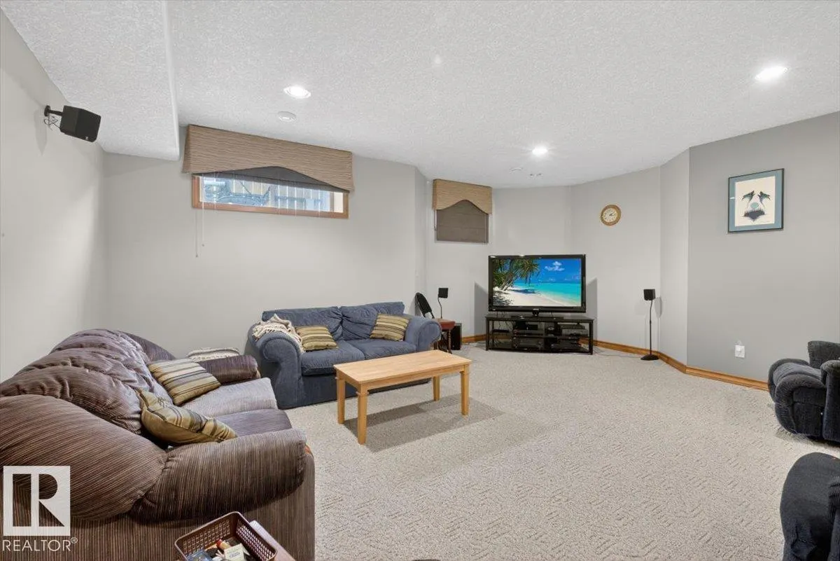 57 LONGVIEW DR