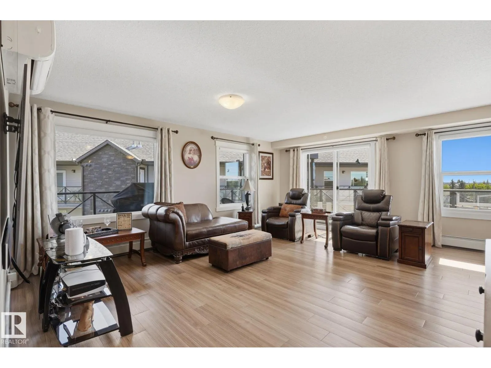 #408 4103 50 ST