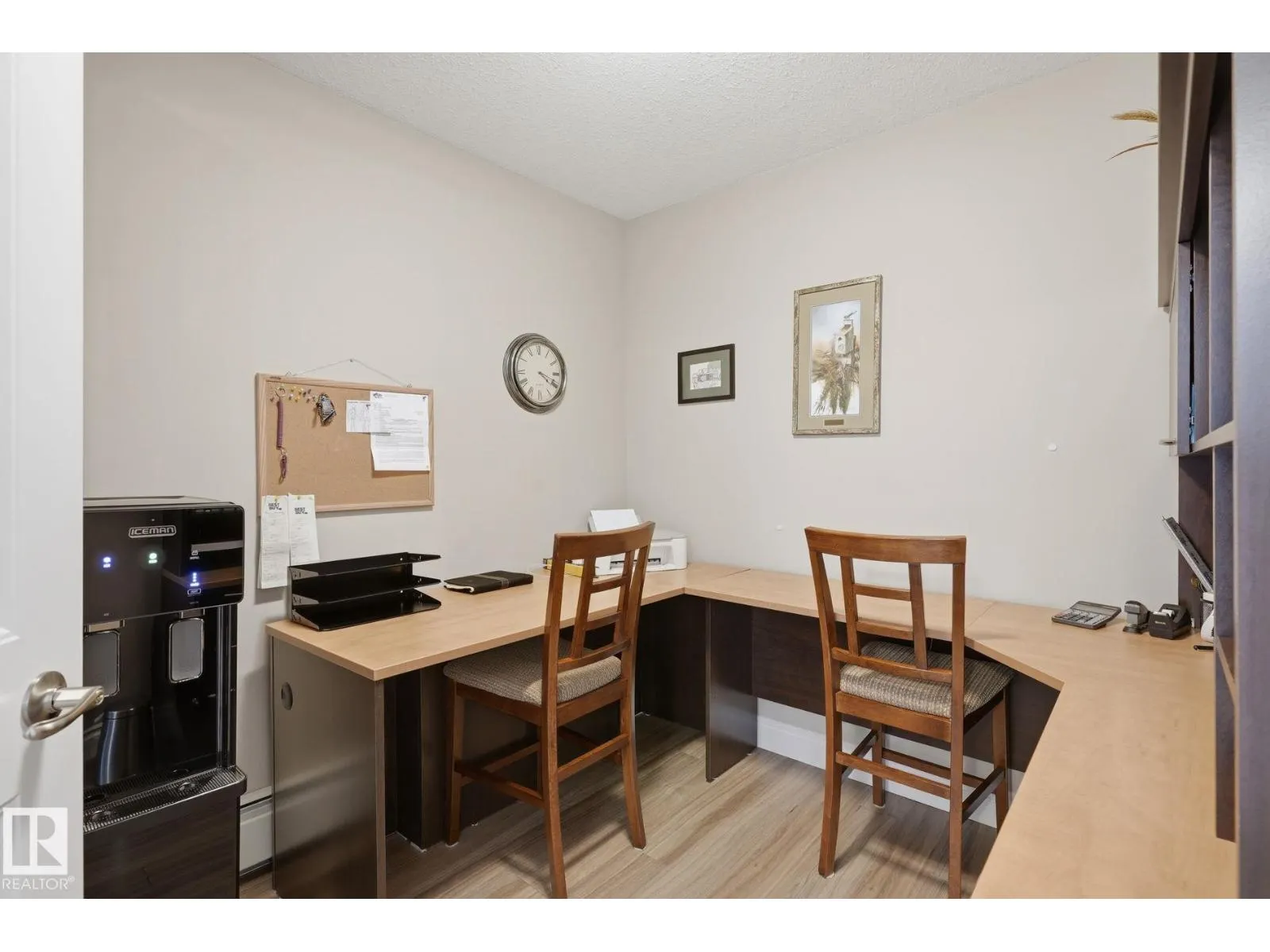 #408 4103 50 ST