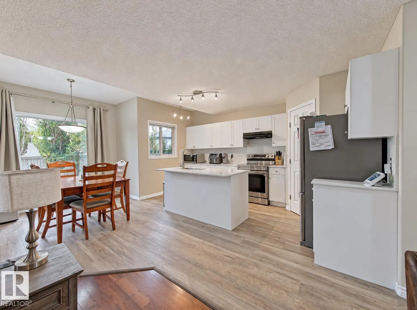237 WESTWOOD LN