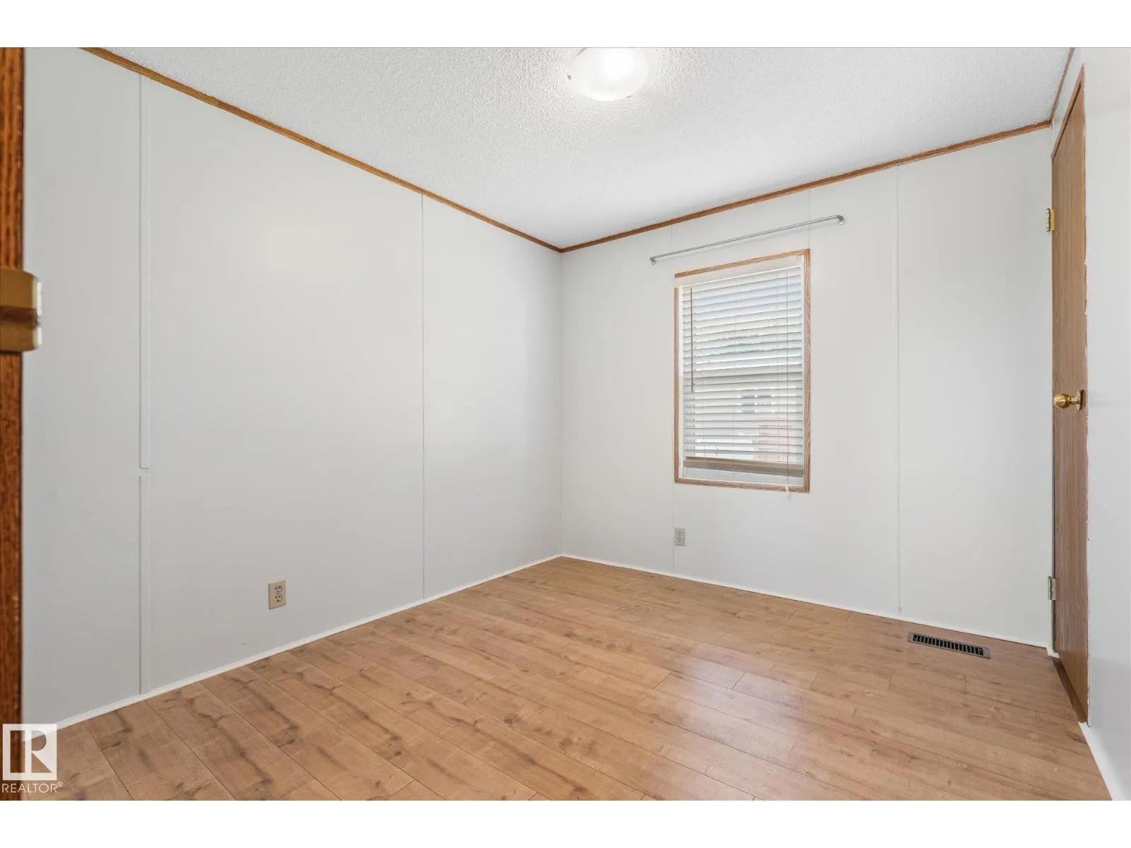 9 3400 48 ST