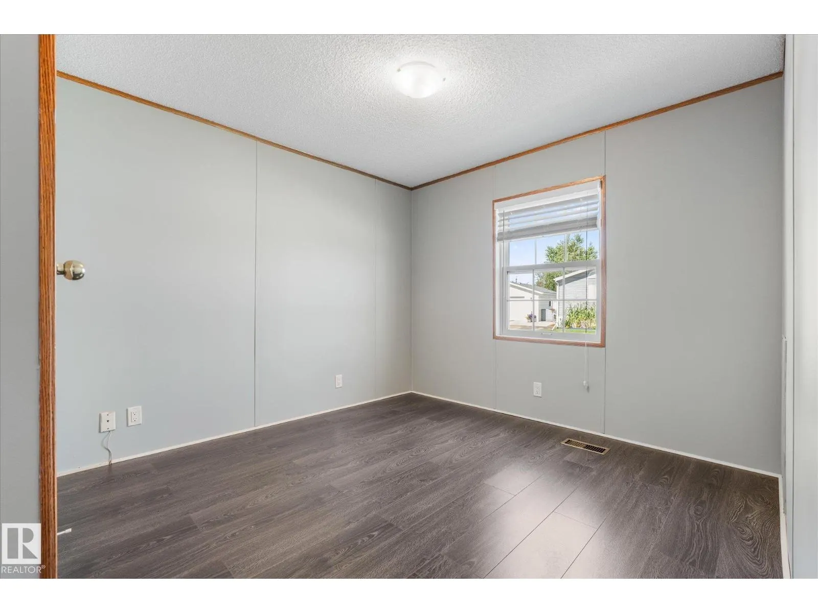 9 3400 48 ST