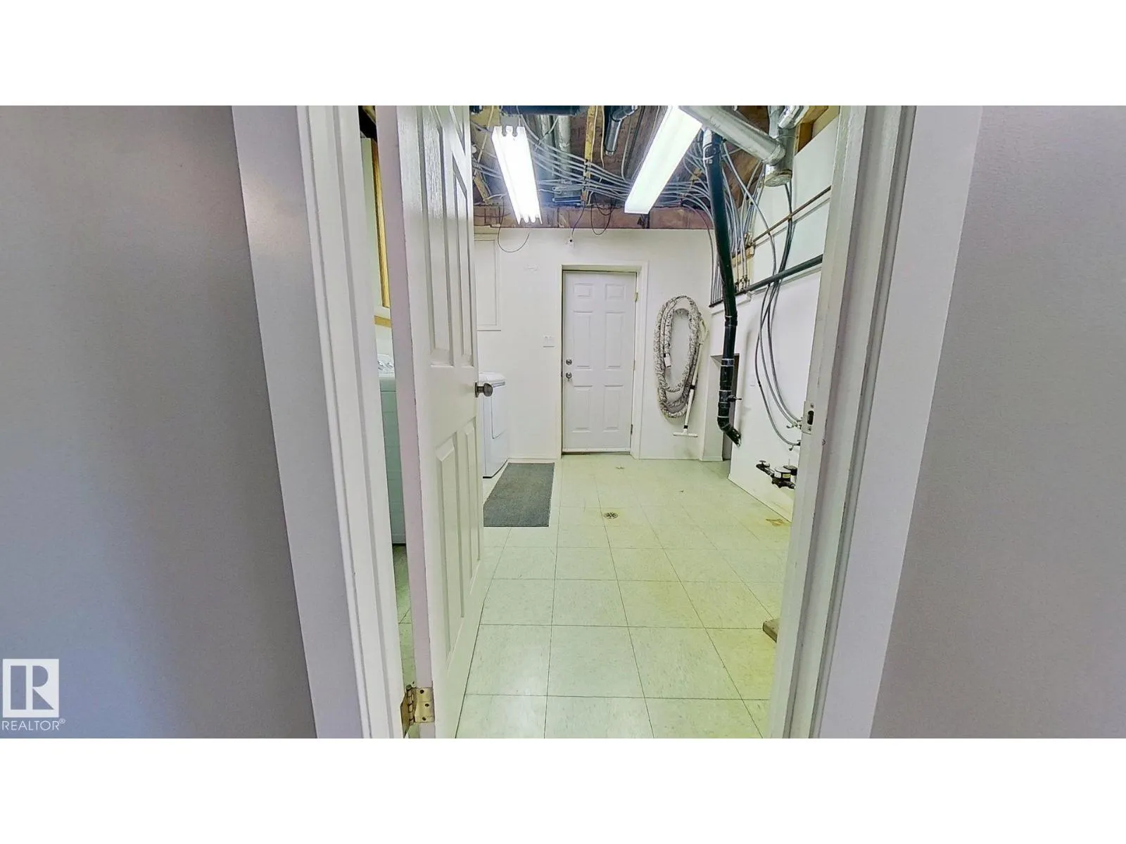 272 Bussieres DR