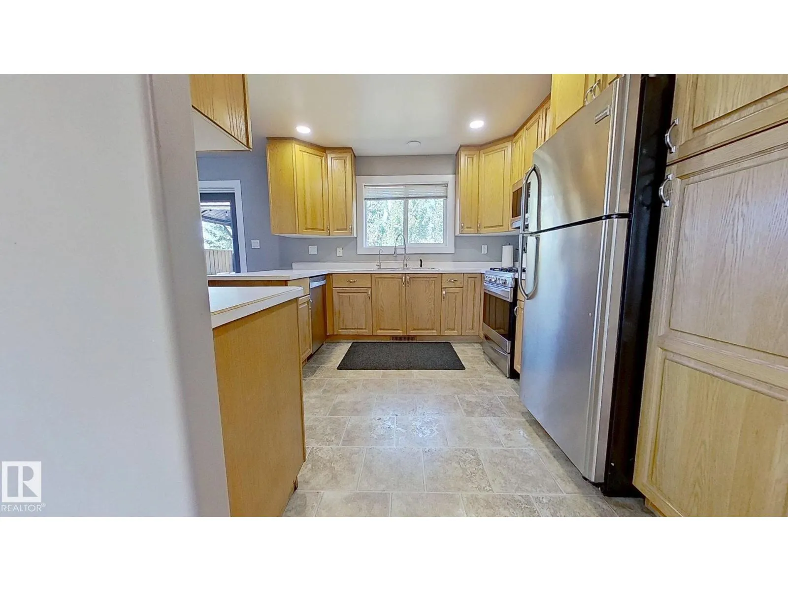272 Bussieres DR