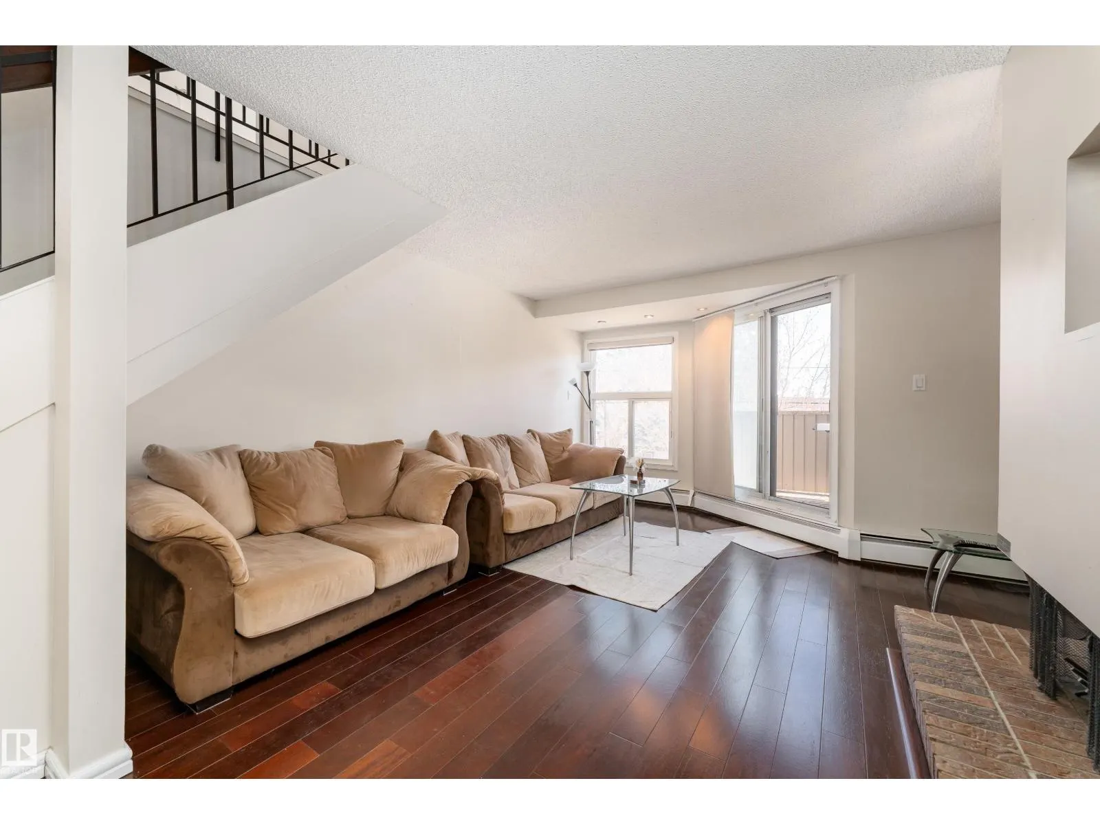 11120 83 AV NW