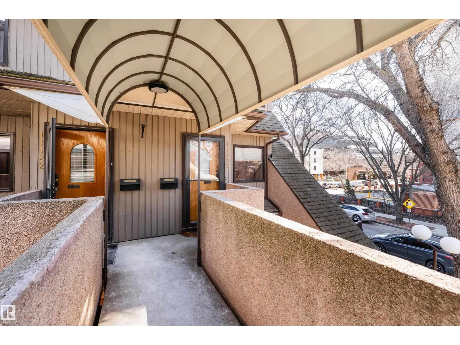 11120 83 AV NW