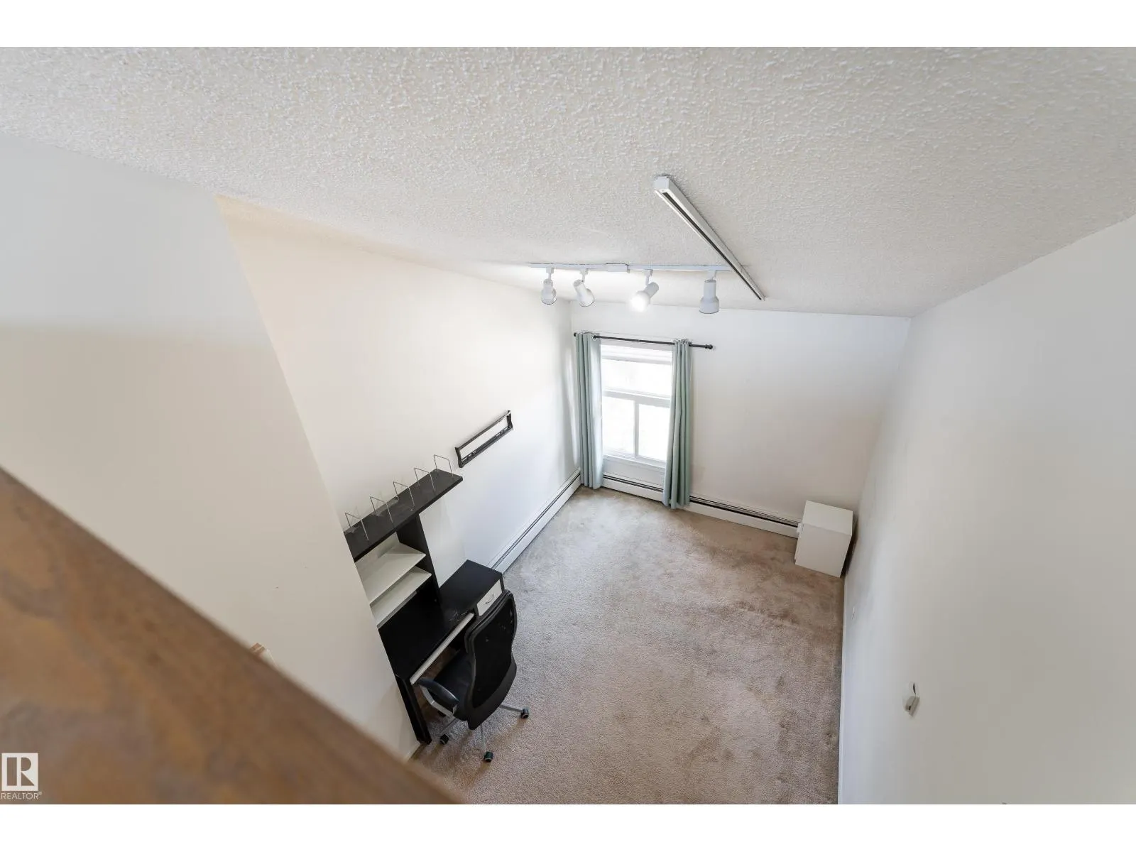 11120 83 AV NW