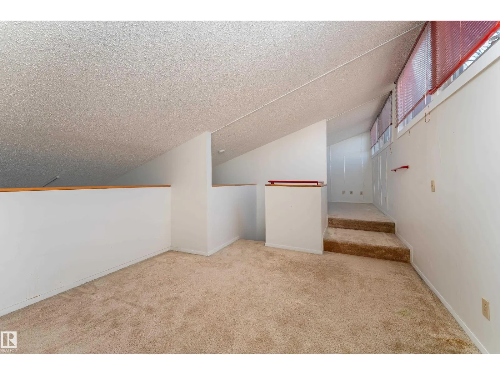 11120 83 AV NW