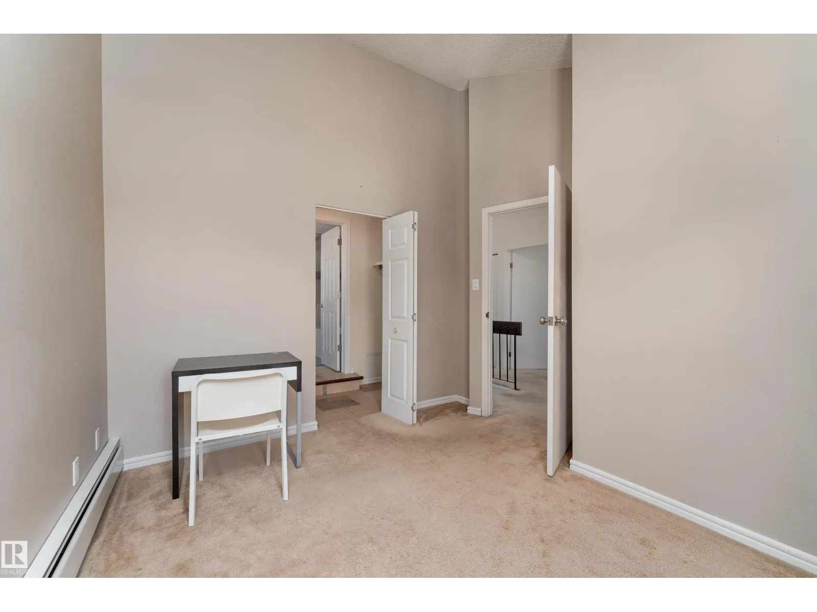 11120 83 AV NW
