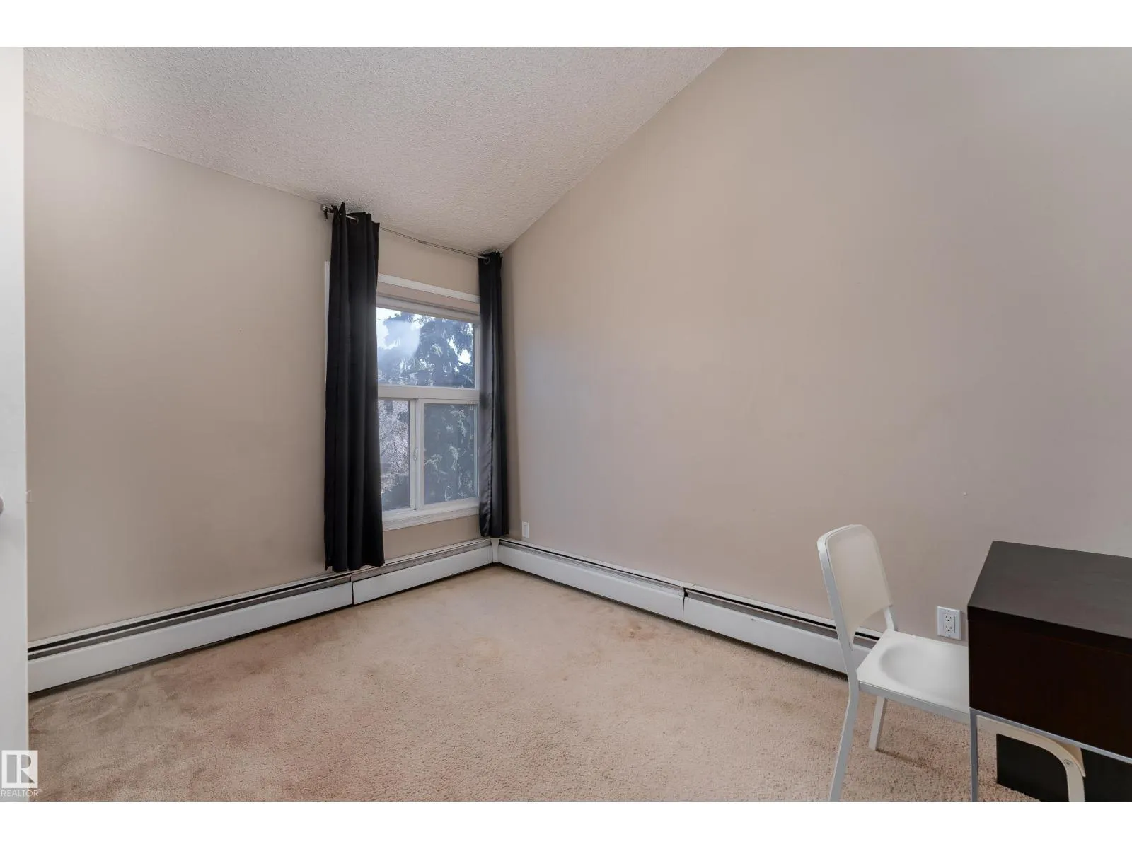 11120 83 AV NW