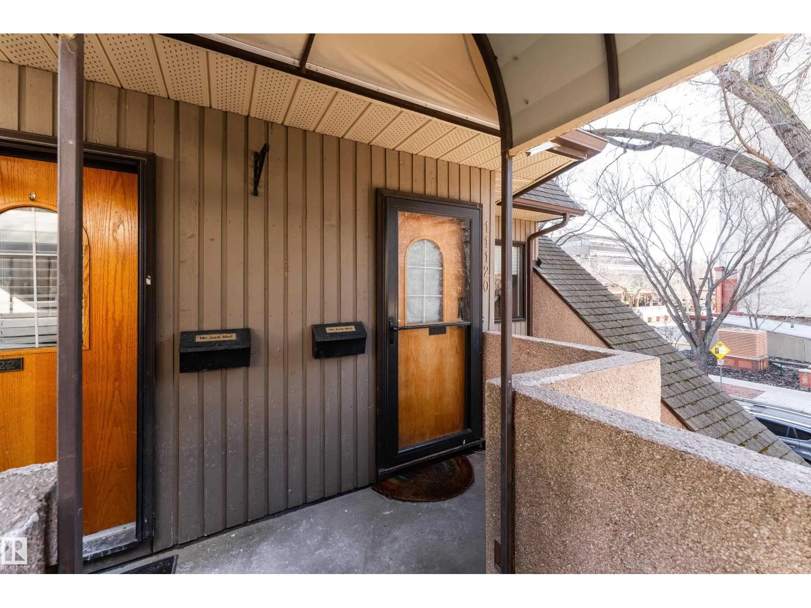 11120 83 AV NW