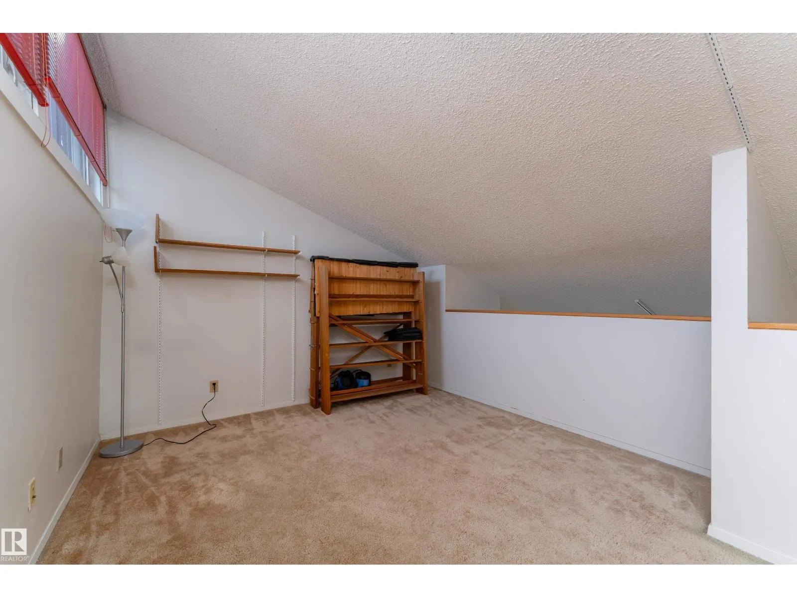 11120 83 AV NW