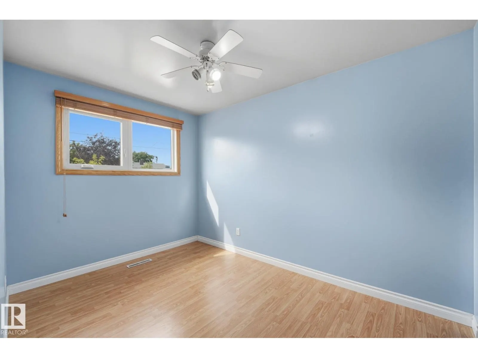 13304 63 ST NW