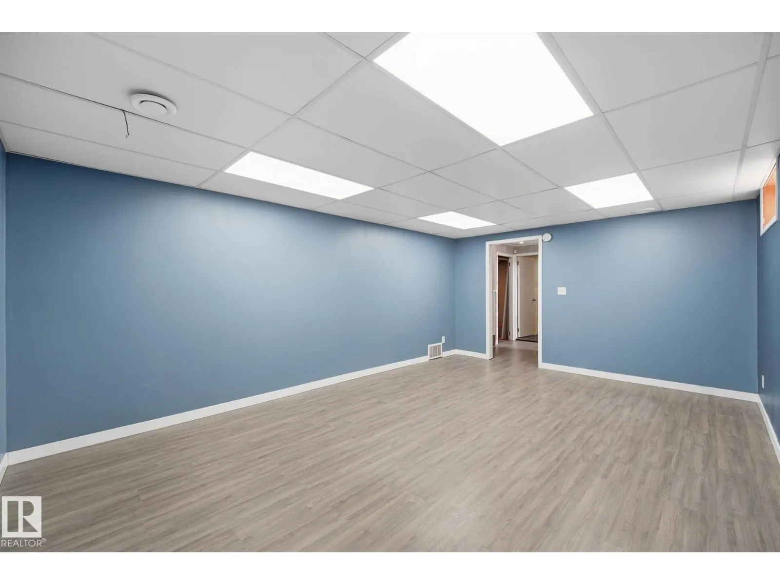 13304 63 ST NW