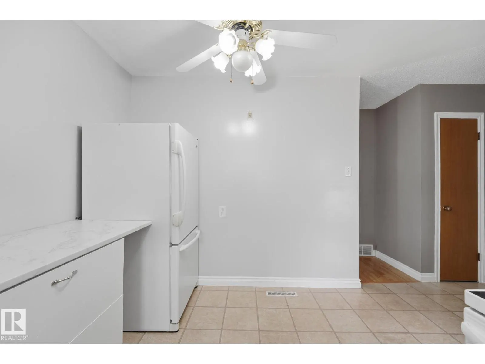 13304 63 ST NW