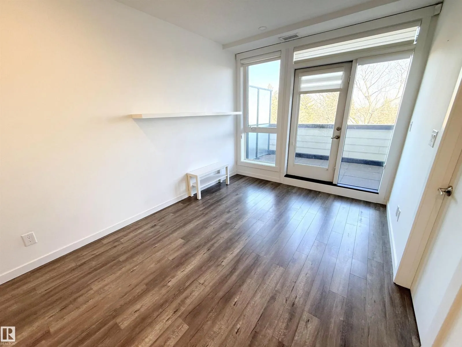 #405 11503 76 AV NW