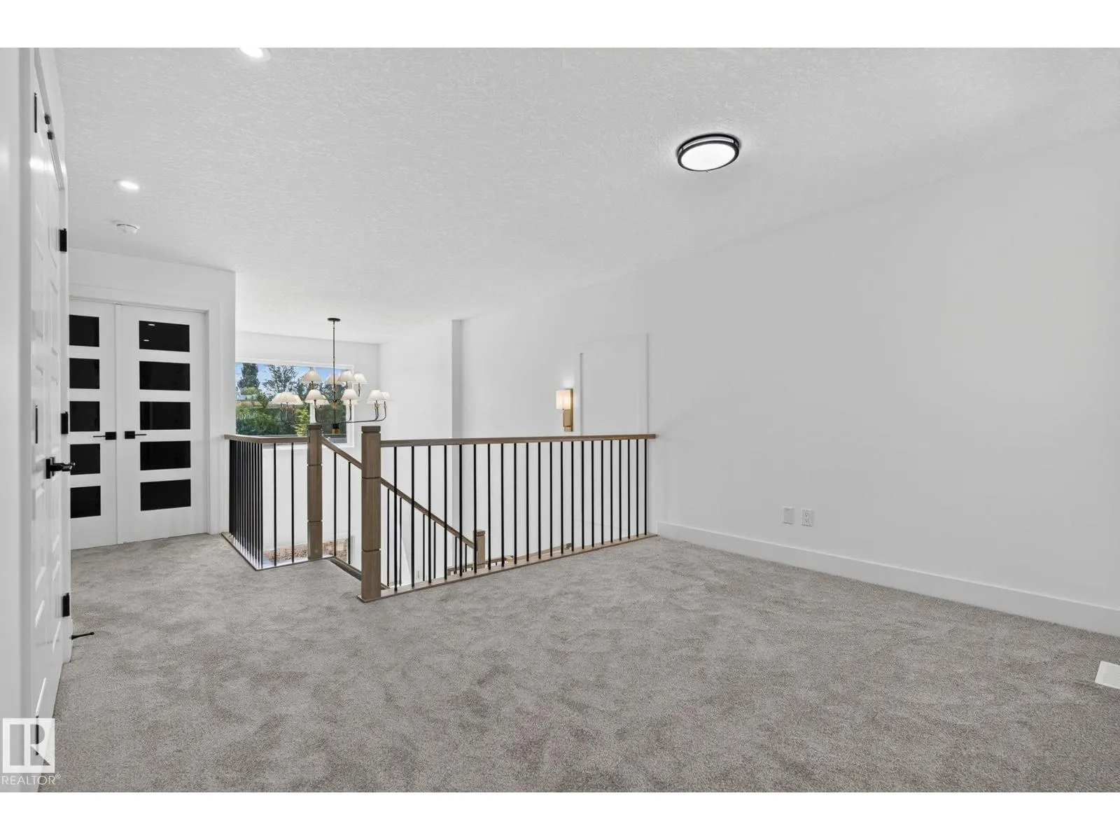 63 SILVERSTONE DR