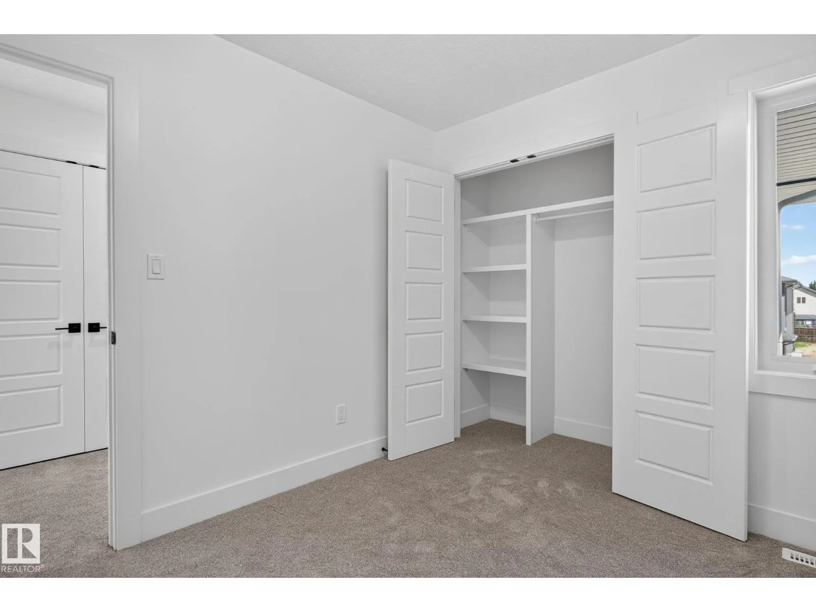 63 SILVERSTONE DR