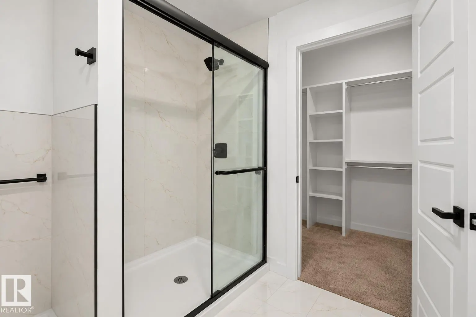 65 SILVERSTONE DR