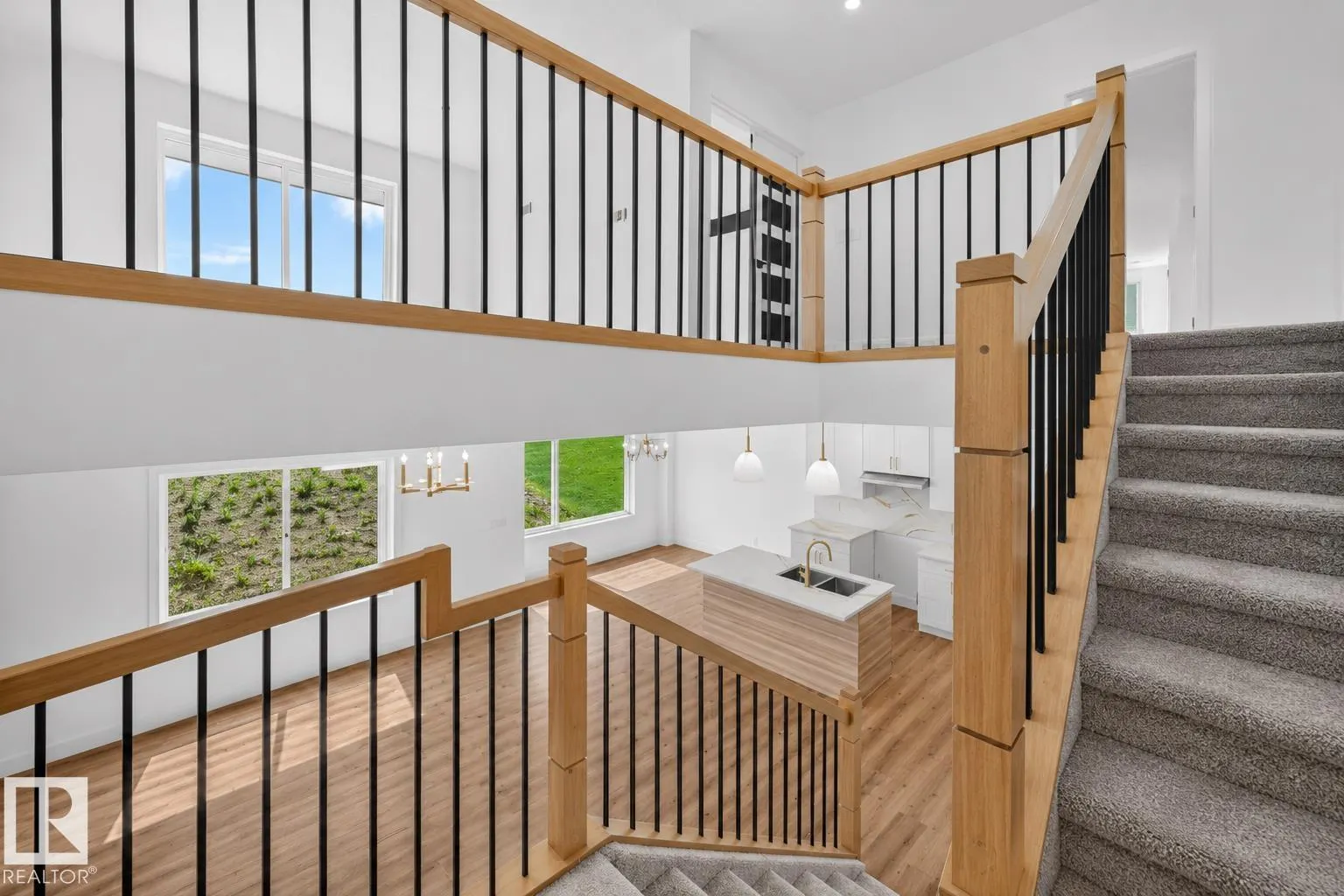 65 SILVERSTONE DR