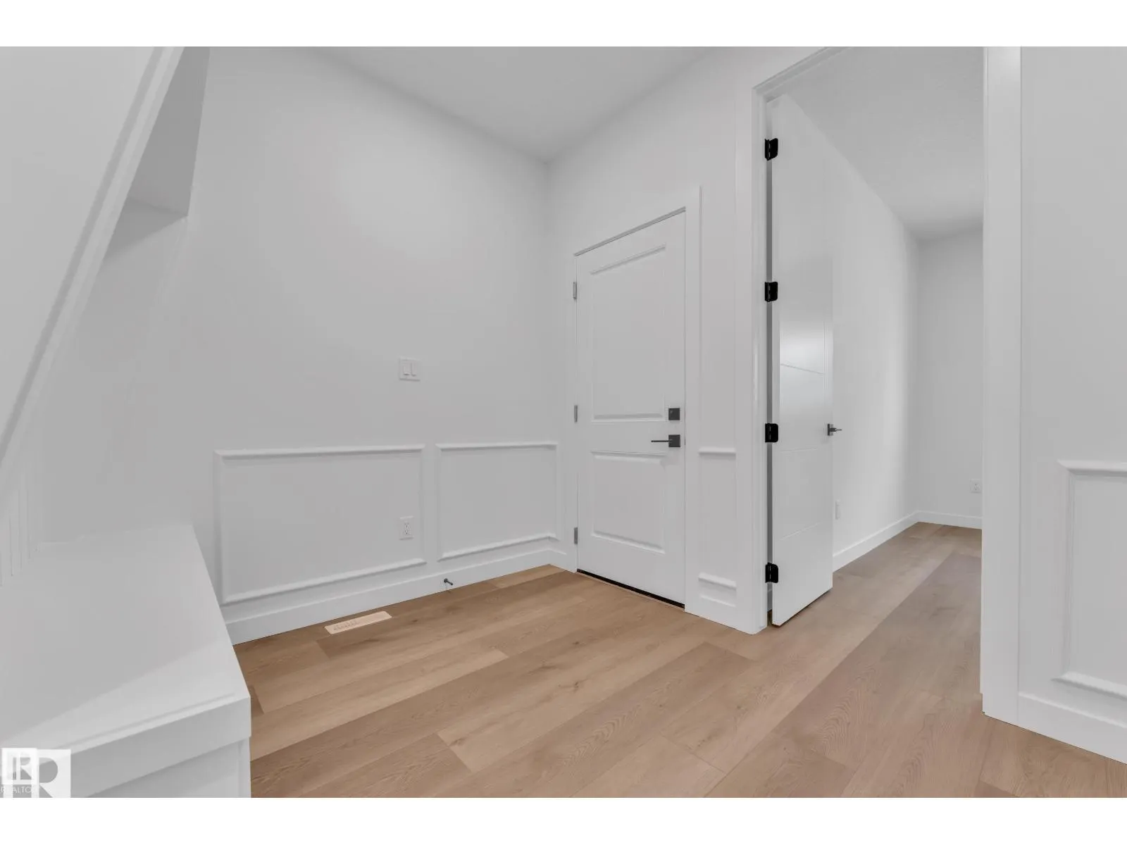 159 Graybriar DR
