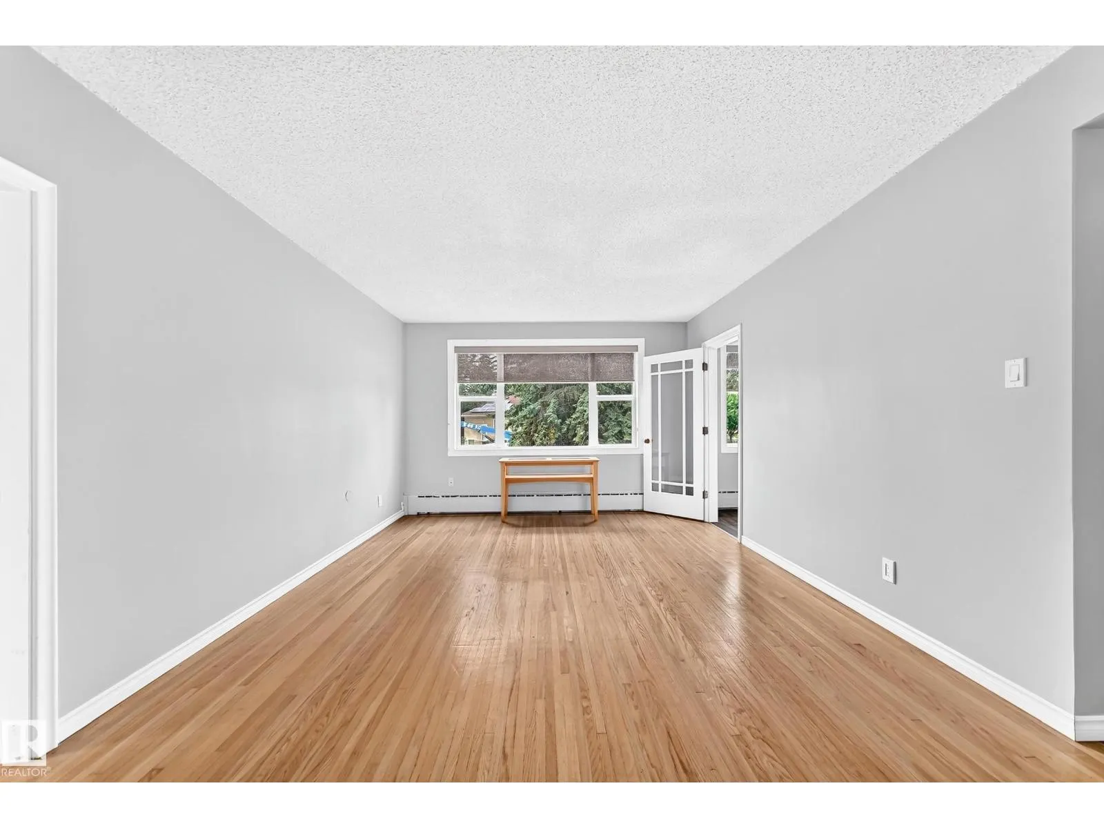 #8 7317 118 ST NW