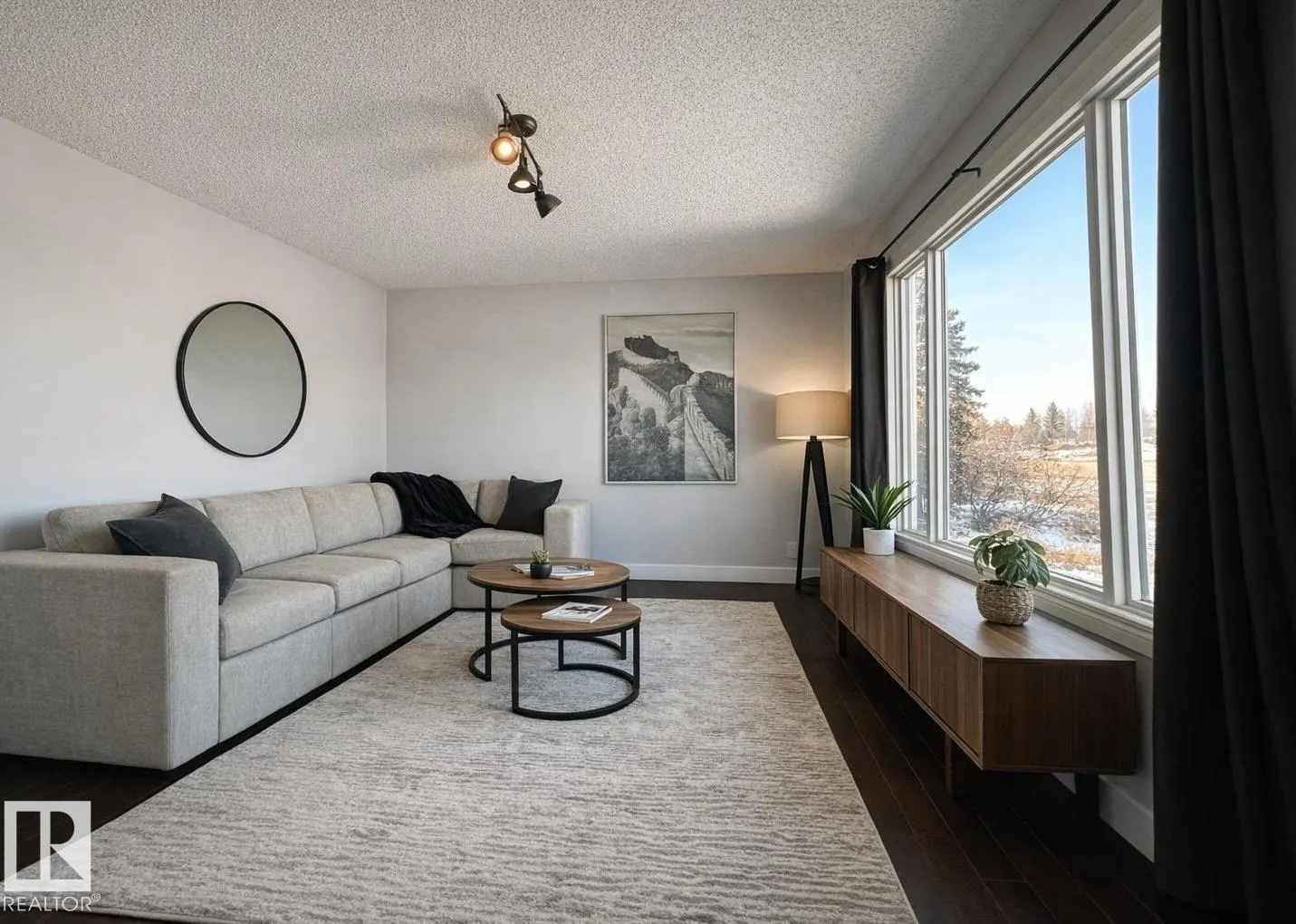 #UPPER 2111 146 AV NW NW