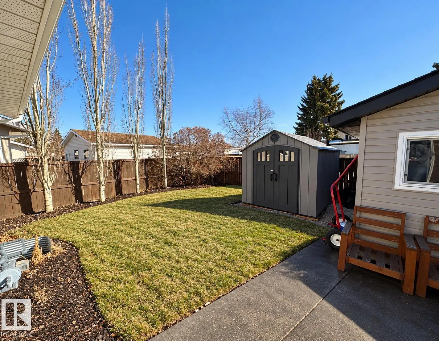 #UPPER 2111 146 AV NW NW