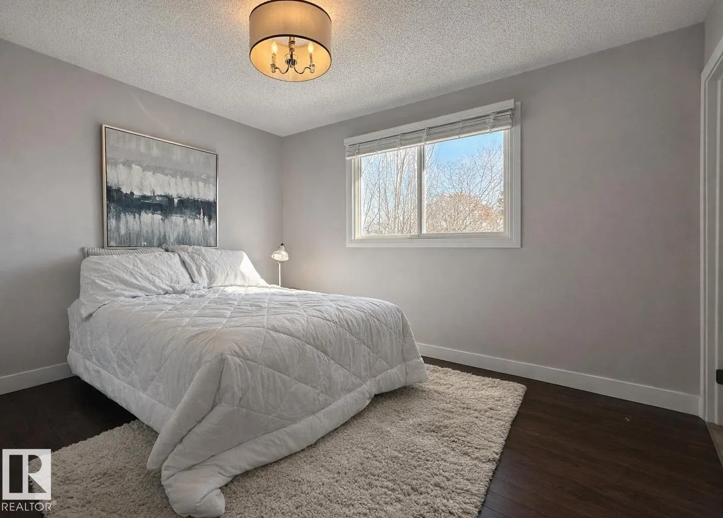#UPPER 2111 146 AV NW NW