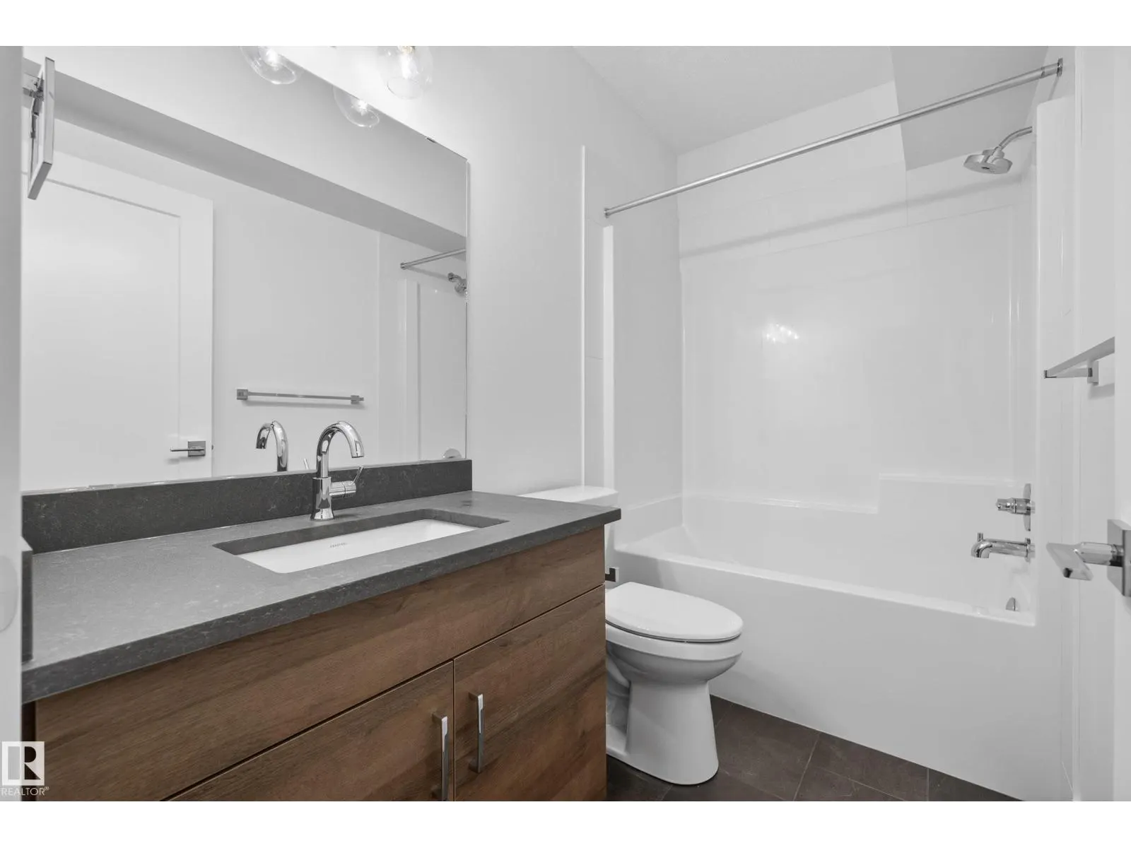 7089 KIVIAQ CR SW