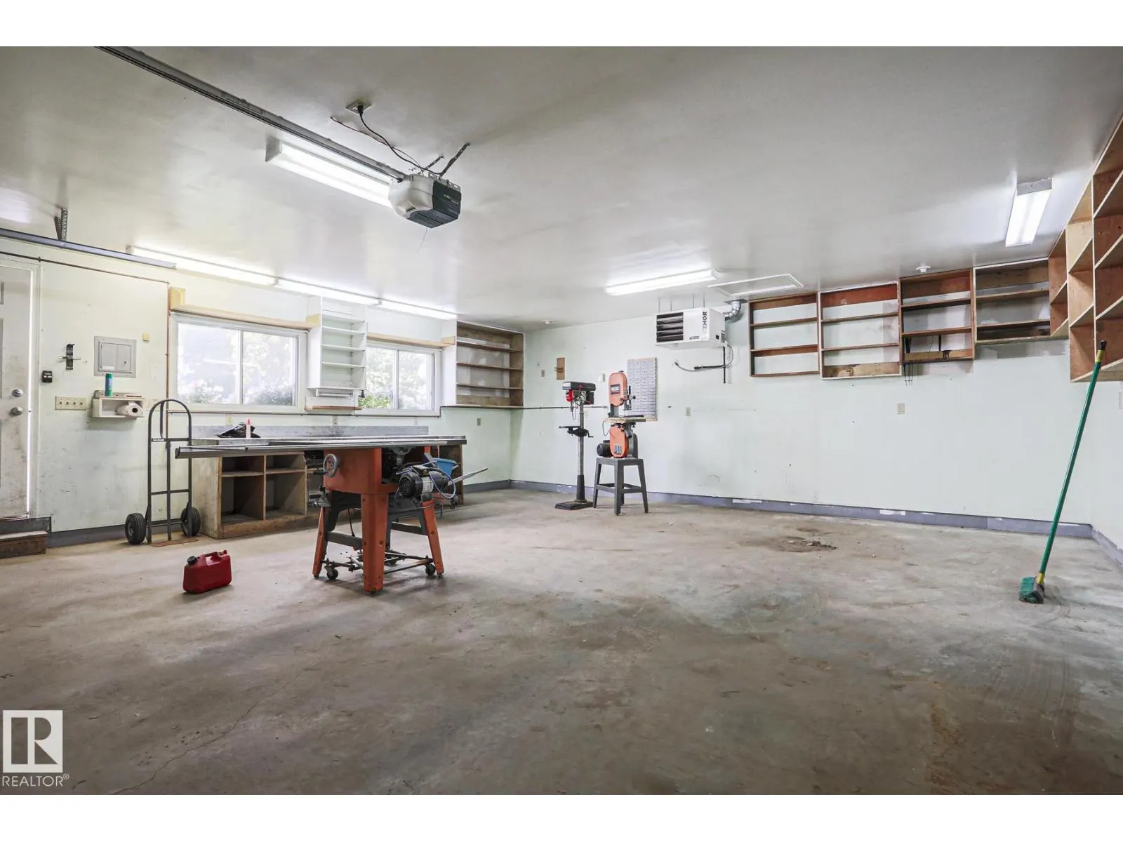 15031 135 ST NW NW