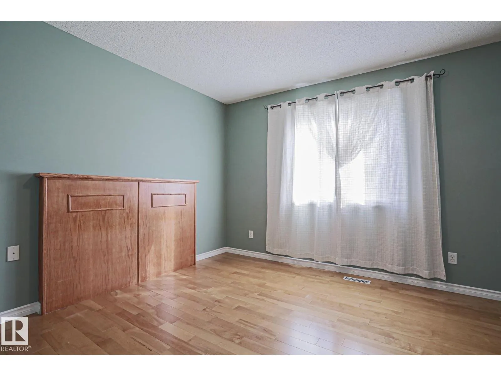 15031 135 ST NW NW