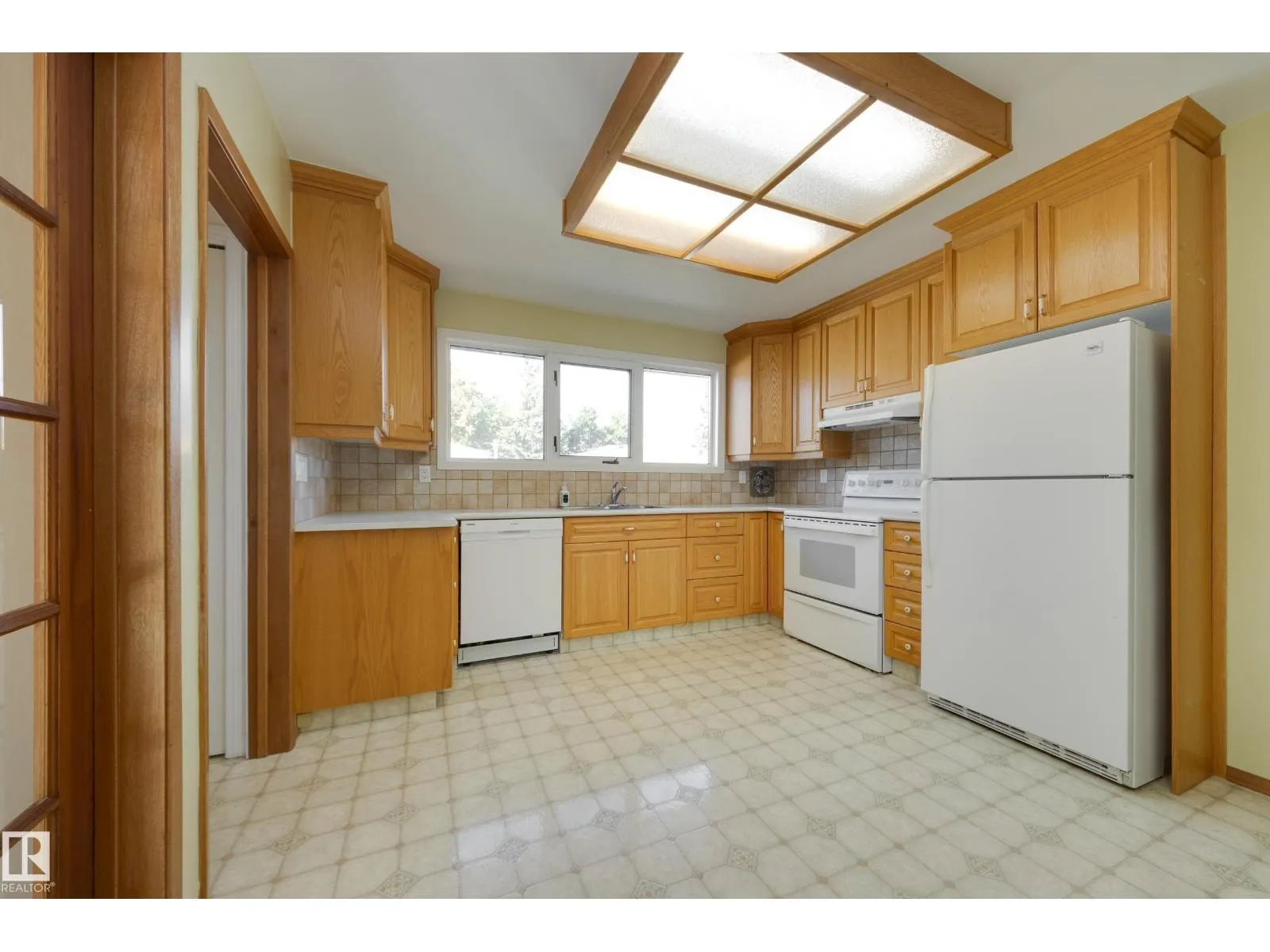 4820 109 AV NW