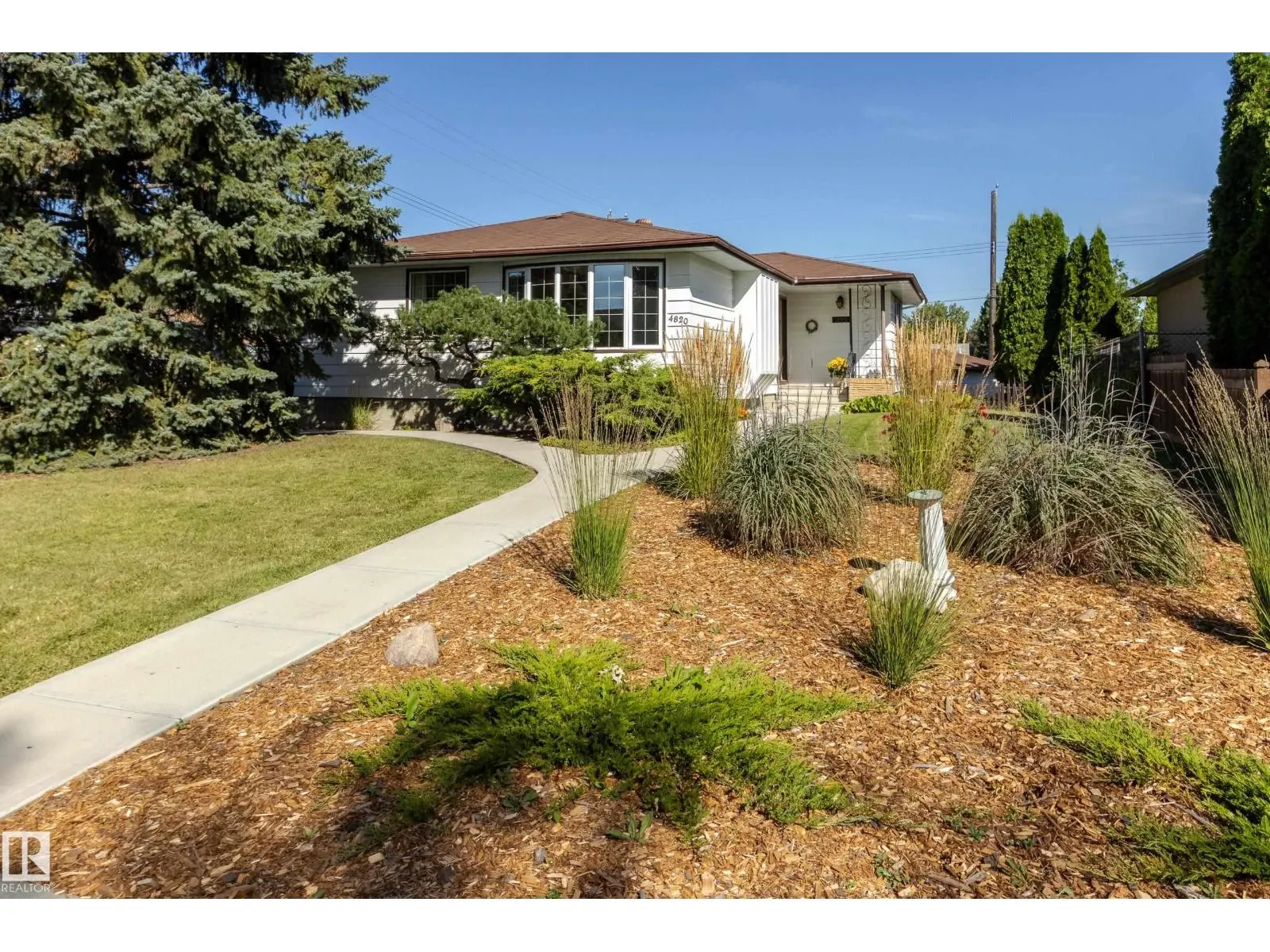 4820 109 AV NW