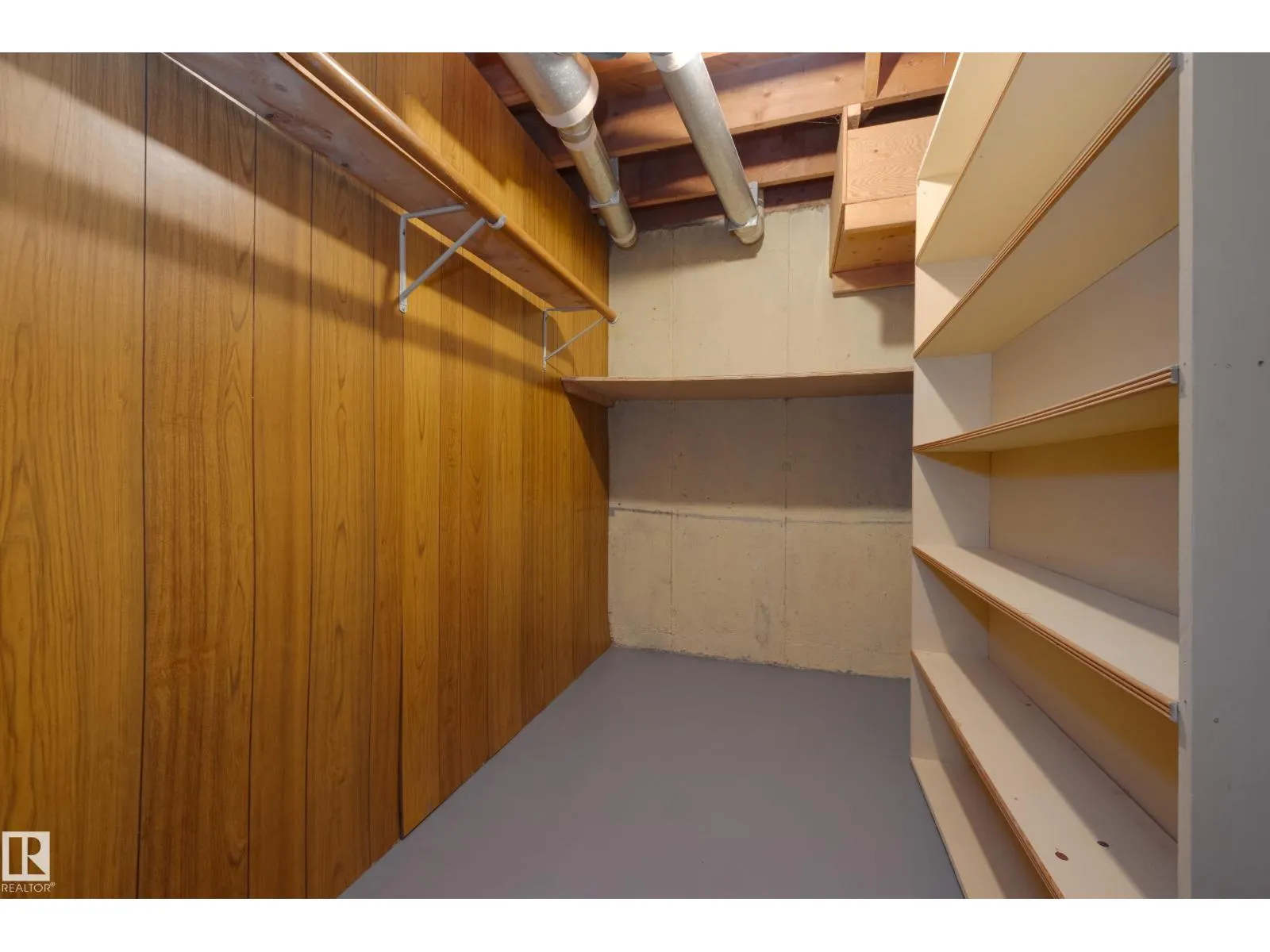 4820 109 AV NW
