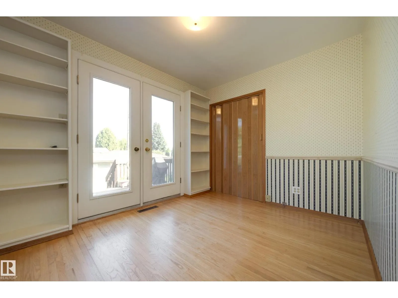 4820 109 AV NW