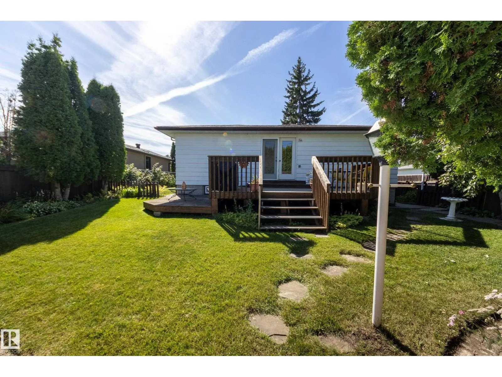 4820 109 AV NW
