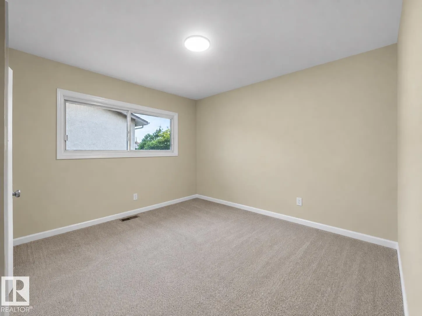 12002 48 ST NW
