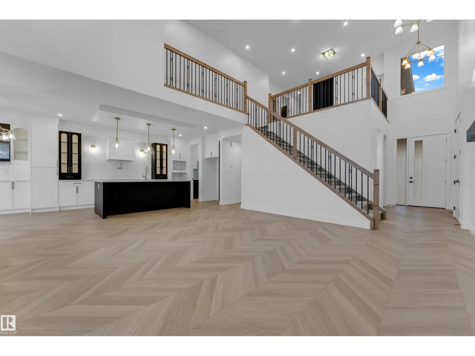 23 Sorel AV