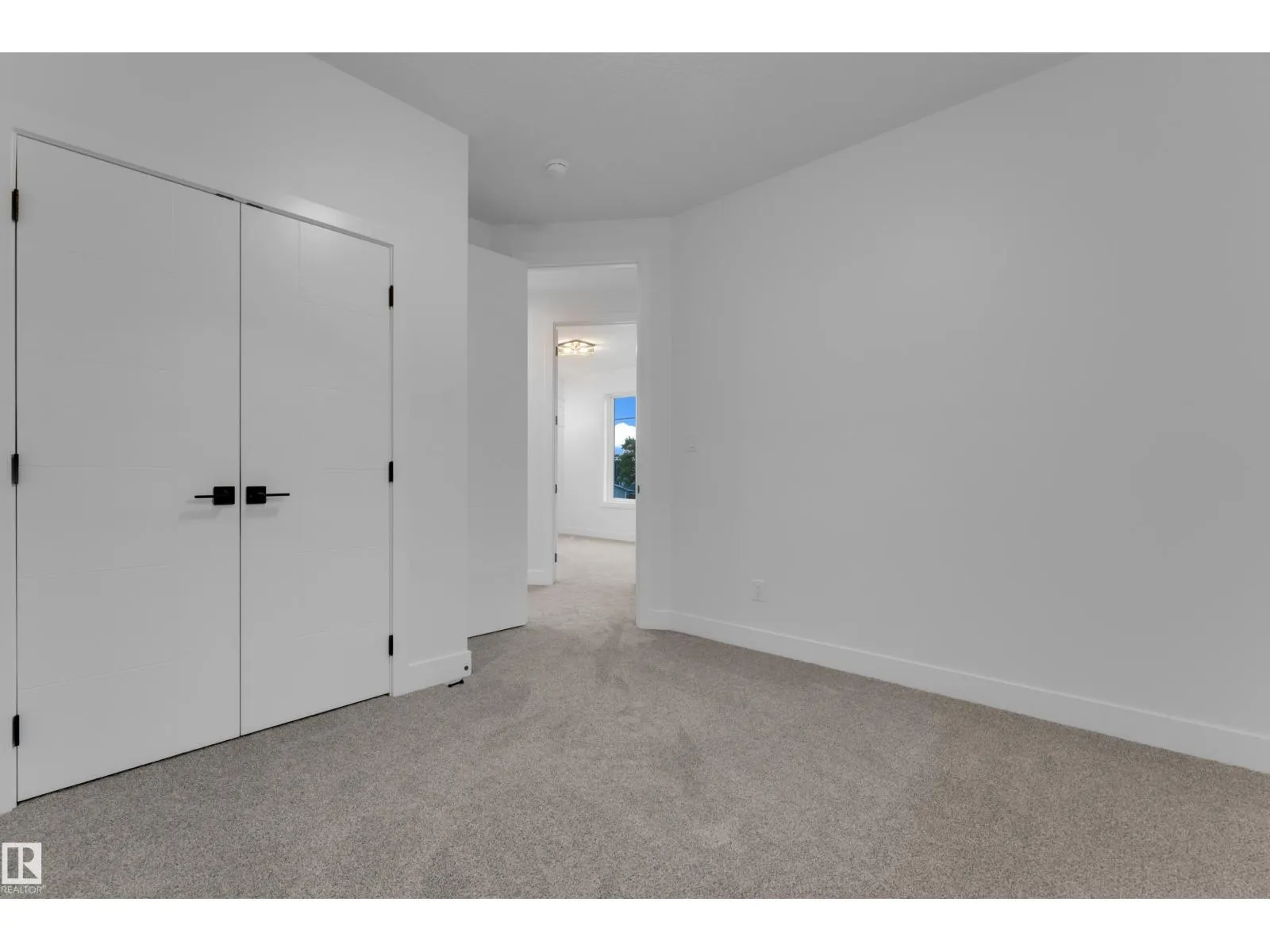 23 Sorel AV