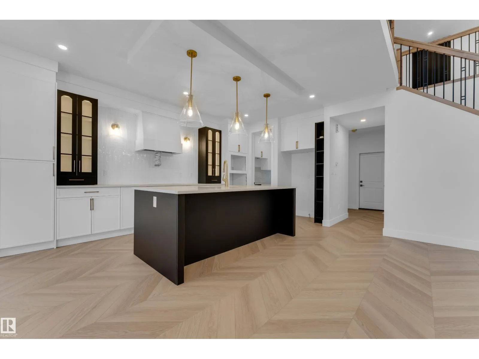 23 Sorel AV