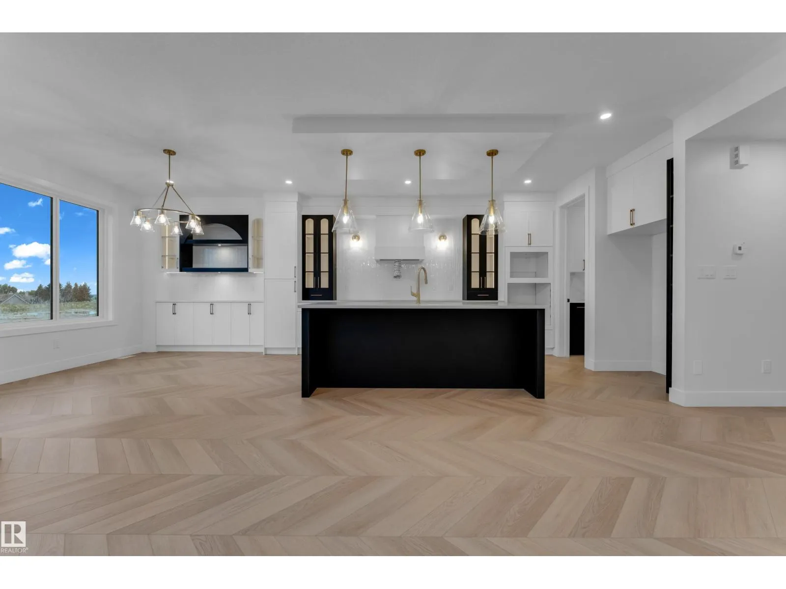 23 Sorel AV