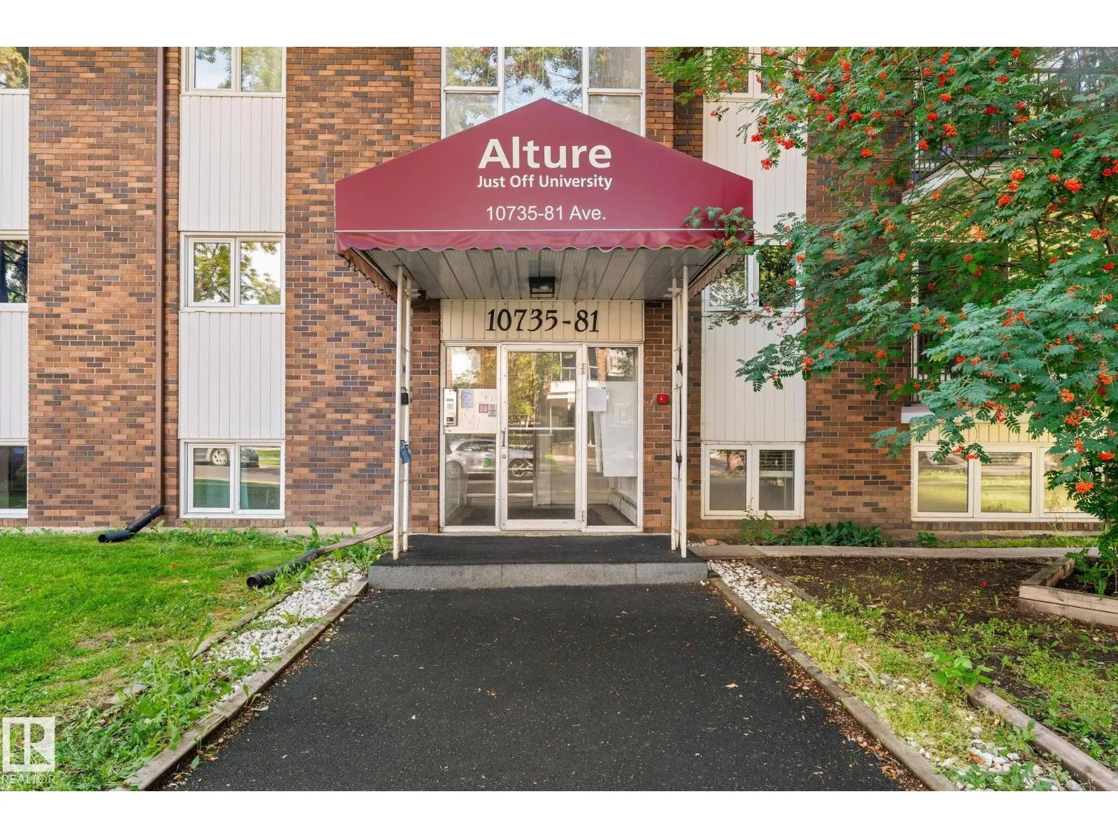 #106 10735 81 AV NW