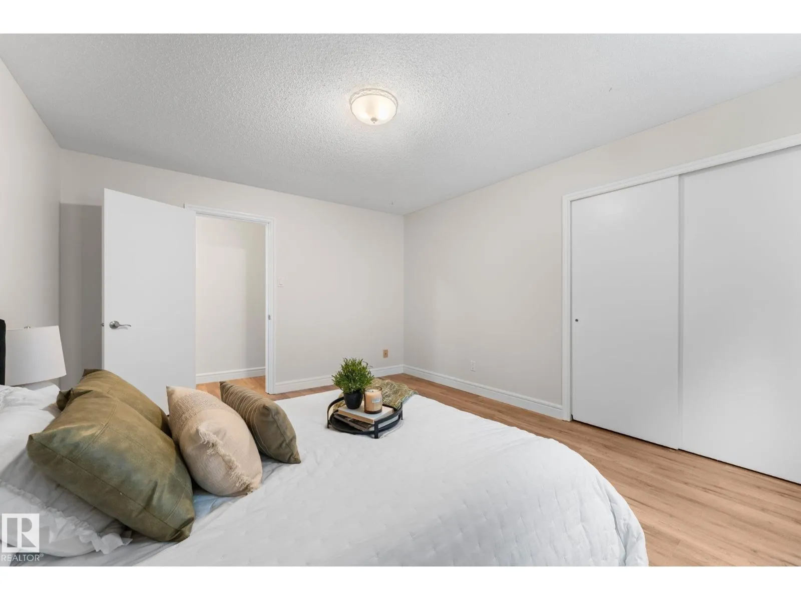 #106 10735 81 AV NW