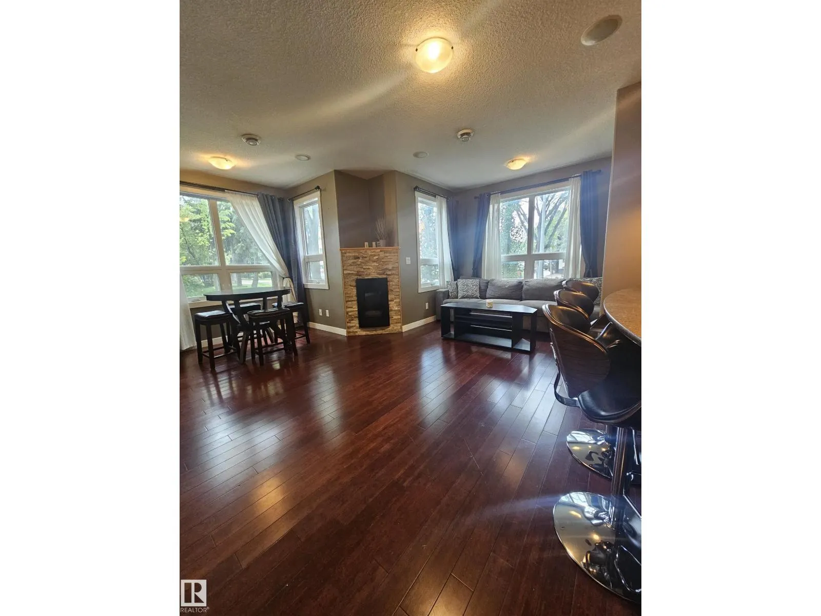 8306 108 ST NW