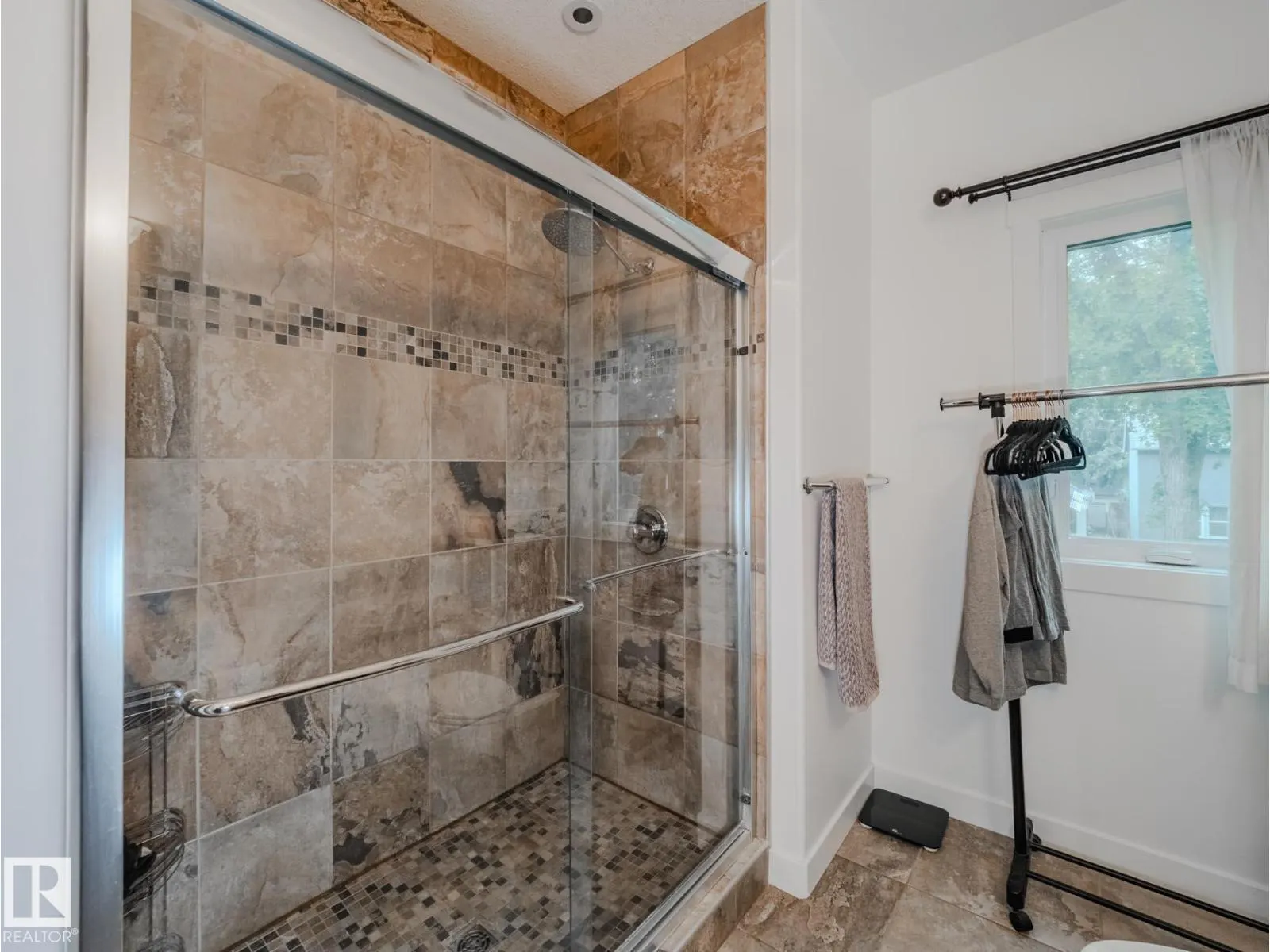 8306 108 ST NW