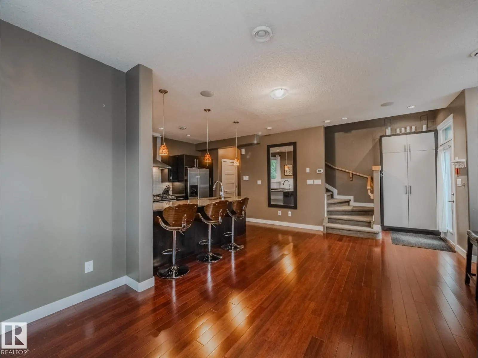 8306 108 ST NW